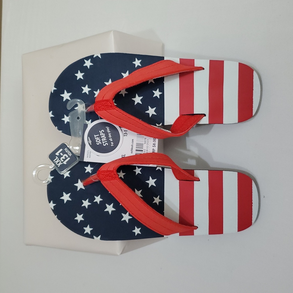 NWT Little Boys Classic Flip Flop with Flag Design by OshKosh - Size XXL = 13/1